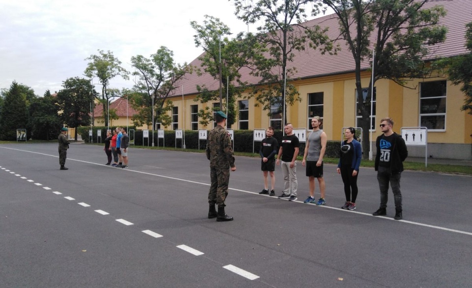 Szkolenie wojskowe dla ochotników w Toruniu/fot. Monika Kaczyńska