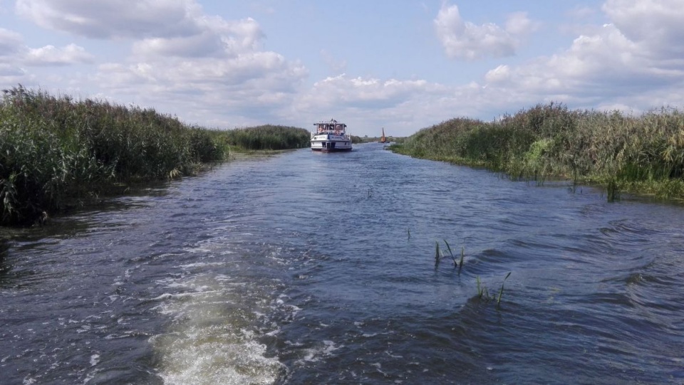 Fot. Wody Polskie. Prace udrożnieniowe - rzeka dolna skanalizowana Noteć