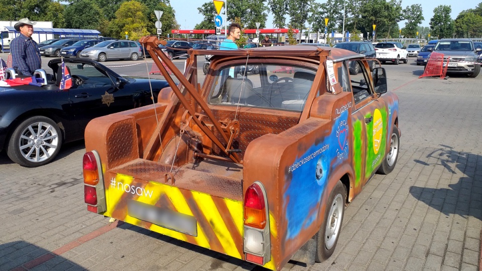 Na „motopikniku” w Grabowcu pojawił się nawet „Złomek”. Fot. Adriana Andrzejewska-Kuras