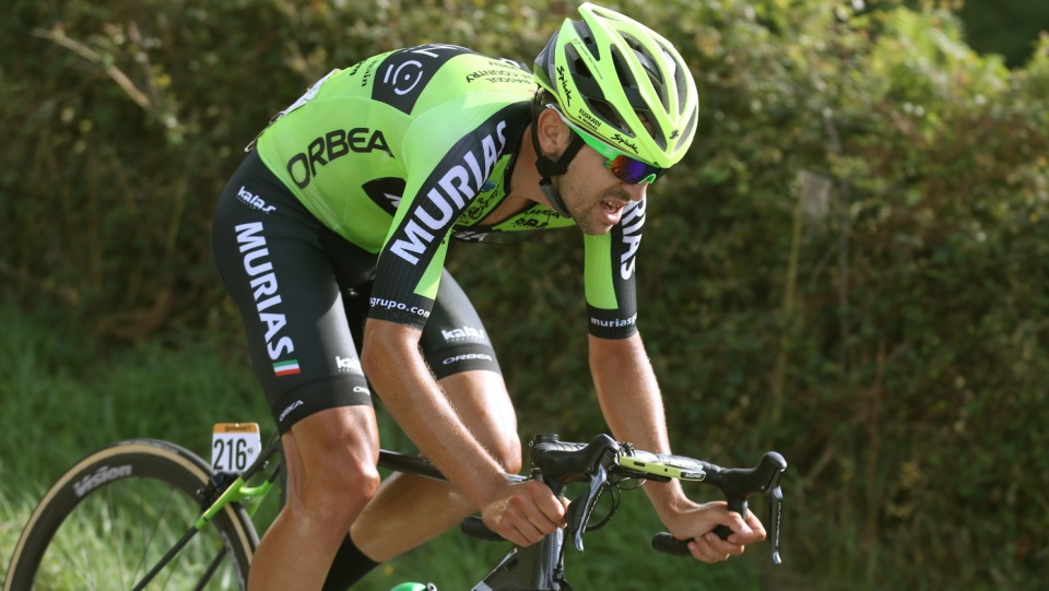 Na zdjęciu Mikel Iturria, triumfator 11. etapu Vuelta a Espana 2019. Fot. PAP/EPA/JAVIER LIZON
