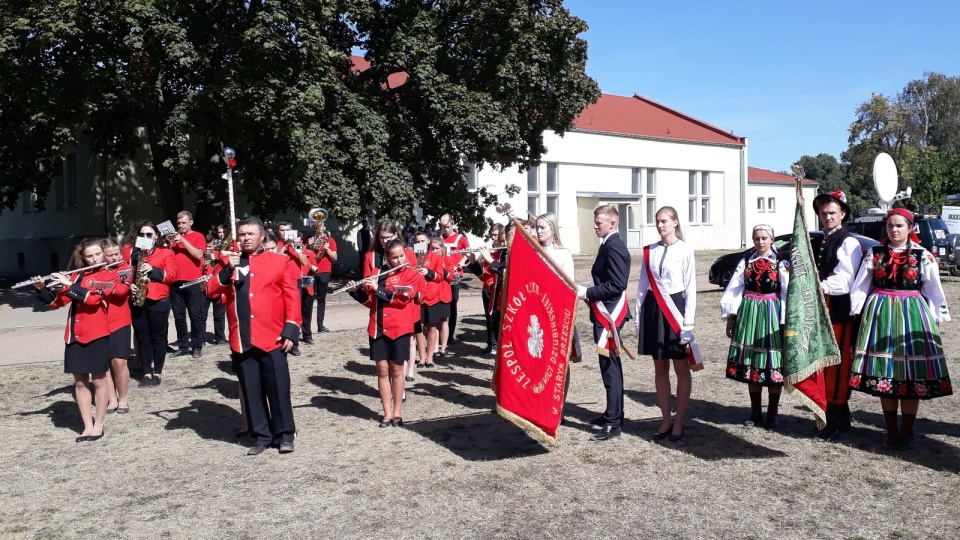 Uczniowie z kilkudziesięciu placówek z całego kraju spotkali się na centralnych obchodach w Starym Brześciu. Fot. Kamila Zroślak