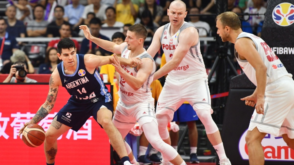 Zdjęcie z meczu Argentyna - Polska w 2. rundzie MŚ koszykarzy 2019. Fot. PAP/EPA/COSTFOTO