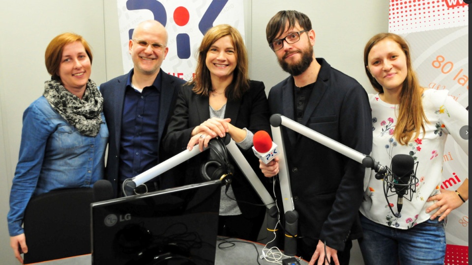 Dziennikarze Polskiego Radia PiK z Torunia (od lewej): Monika Kaczyńska, Piotr Majewski, Iwona Muszytowska-Rzeszotek, Michał Zaręba i Adriana Andrzejewska-Kuras/fot. Archiwum