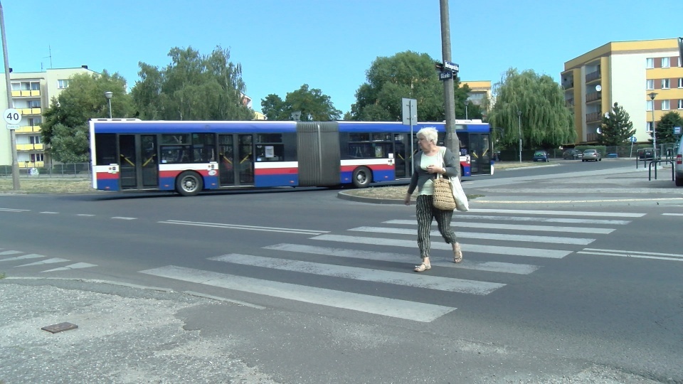 Statystyki są alarmujące - 1/3 ofiar śmiertelnych wypadków to piesi, z czego połowa ginie na przejściach. Fot. Archiwum