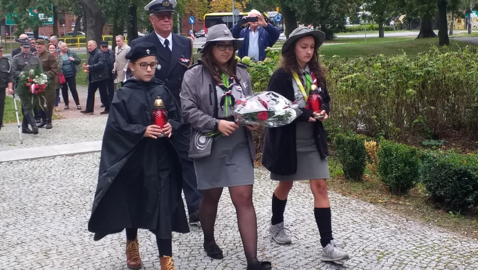 W sobotę w ramach akcji odbyło się spotkanie przy pomniku Powstańców Wielkopolskich w Inowrocławiu. Fot. Sławomir Jezierski