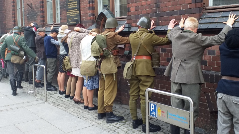 Rekonstrukcja obrony cywilnej miasta we wrześniu 1939 r./fot. Sławomir Jezierski