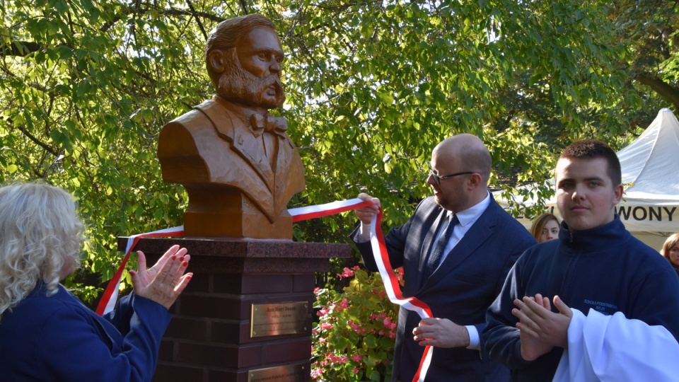 Popiersie Henriego Dunanta stanęło w parku botanicznym w Grudziądzu/fot. Marcin Doliński