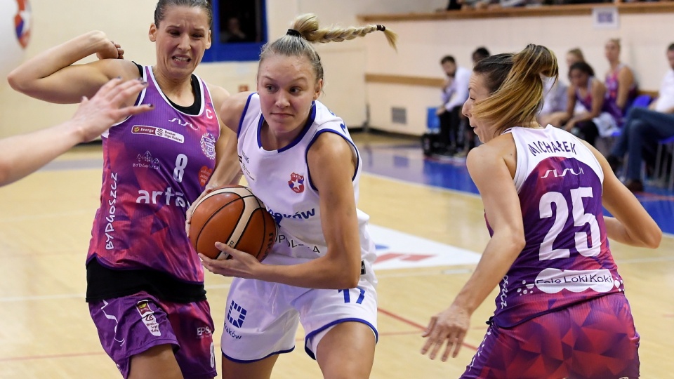 Zdjęcie z meczu Wisła Kraków - Artego Bydgoszcz (61:65) w 3. kolejce ekstraklasy koszykarek 2019/2020. Fot. PAP/Jacek Bednarczyk