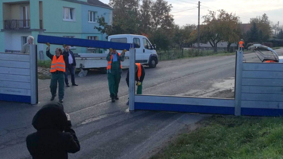 Przegroda jest elementem zmodernizowanego wału przeciwpowodziowego chroniącego osiedle Łęgnowo Wieś. Fot. Monika Siwak