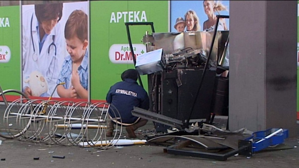 W Toruniu bankomat został wysadzony w powietrze./fot. Katarzyna Prętkowska