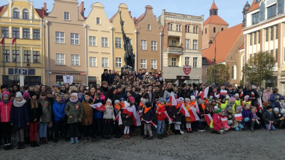 Hymn odśpiewany w Grudziądzu/fot. Marcin Doliński