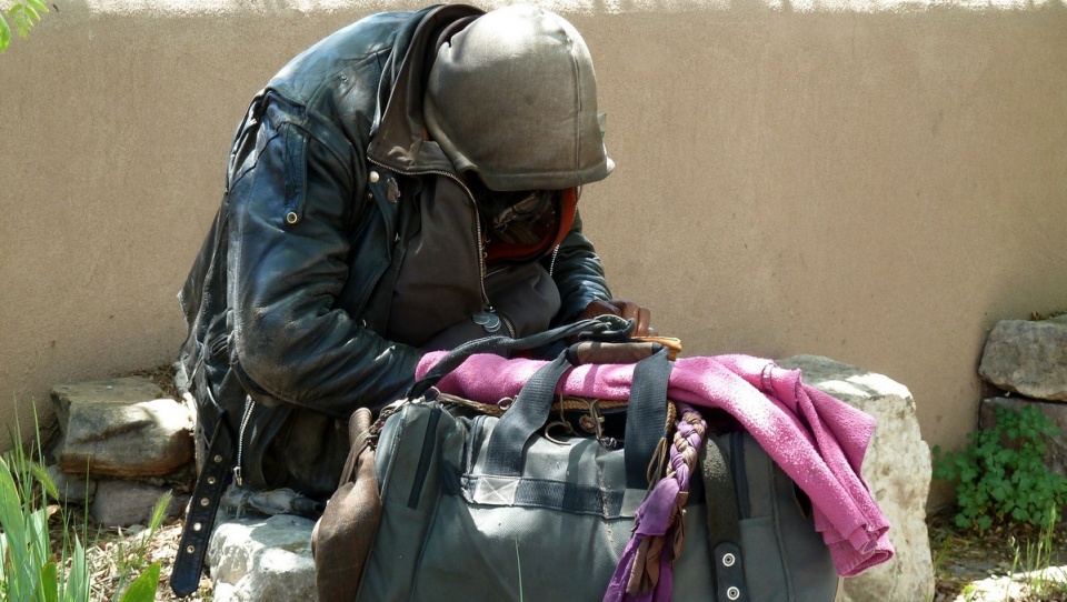 Bezdomni mają dokąd pójść, ale wymaga się od nich od nich m.in. trzeźwości.../fot. Pixabay