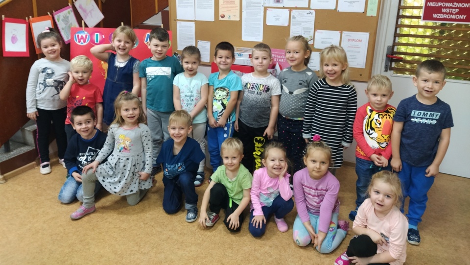 Dzieci z przedszkola „Pod kasztankiem” zebrały 350 kg kasztanów. Fot. Marcin Doliński