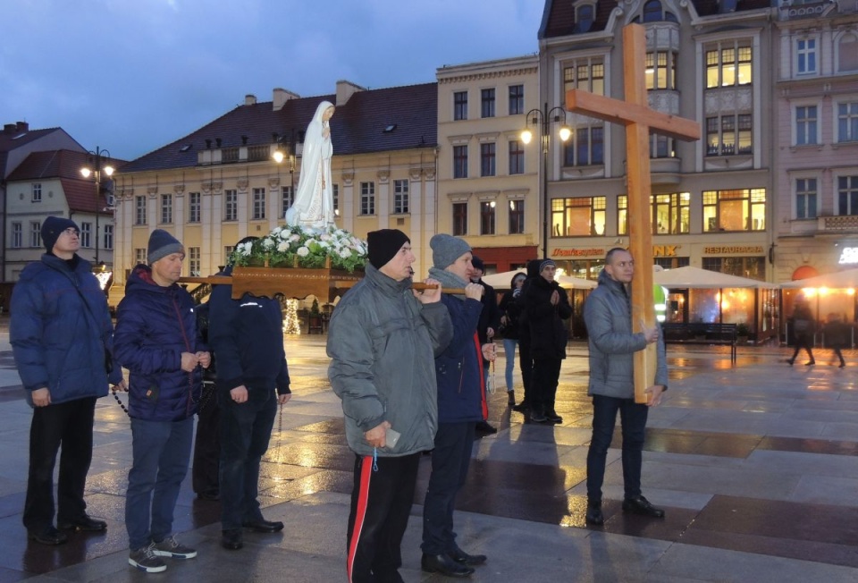 Męski Różaniec na ulicach Bydgoszczy/fot. Tatiana Adonis