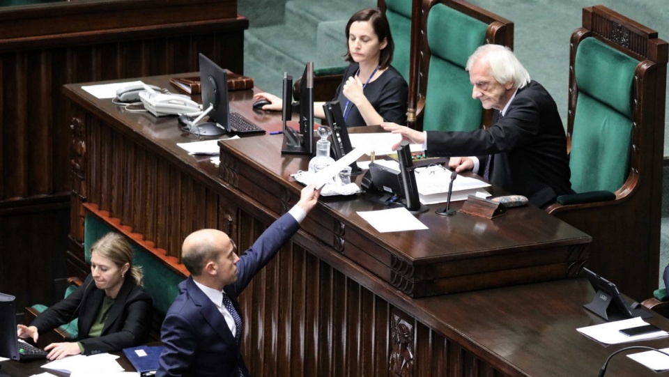 Sejm debatuje nad projektem ustawy dyscyplinującej sędziów./PAP/Tomasz Gzell