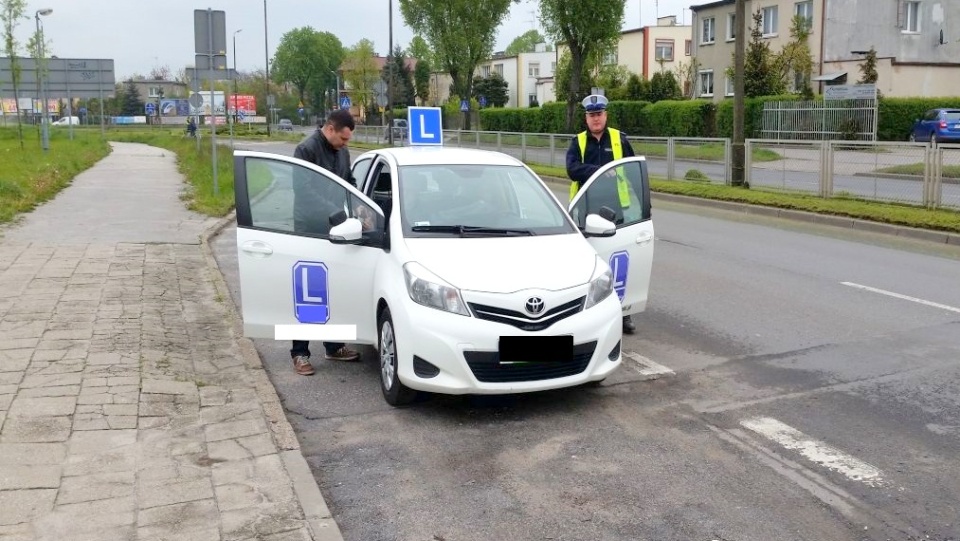 Kandydaci na kierowców będą odpowiadać na pytania dot. "jazdy na suwak" i korytarzy życia/fot. Archiwum