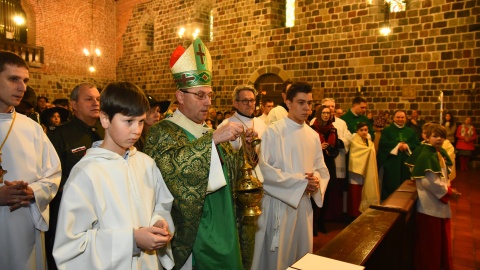 Dwudniowe uroczystości wprowadzenia relikwii błogosławionego ks. podharcmistrza Stefana Wincentego Frelichowskiego do Bazyliki Najświętszej Maryi Panny odbyły się w Inowrocławiu. Fot. Robert Sawicki