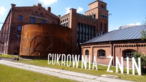 Cukrownia Żnin to dziś nowoczesny, industrialny kompleks hotelowo-gastronomiczno-rekreacyjny. Fot. Tomasz Gronet