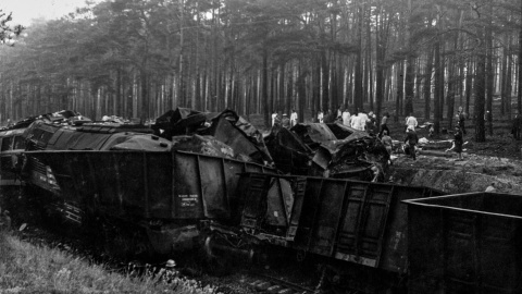 Zdjęcia archiwalne z katastrofy. Fot. Nadesłana