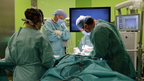 Pierwszą w Polsce operację wszczepienia implantu pniowego u dziecka przeprowadzili bydgoscy lekarze./fot. nadesłane