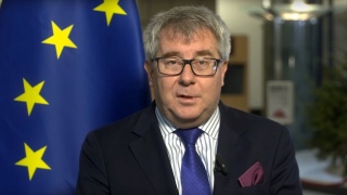 UE podczas pandemii nie ma. Magdalena Ogórek rozmawia z europosłem Czarneckim