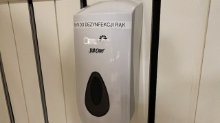 Szkoły mogą zgłaszać się do Ministerstwa Zdrowia po środki do dezynfekcji i dozowniki