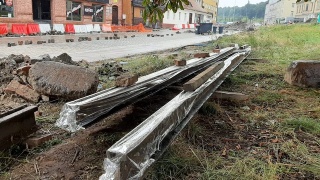 Przystanek Długa Na staromiejską ulicę wraca kawałek toru tramwajowego