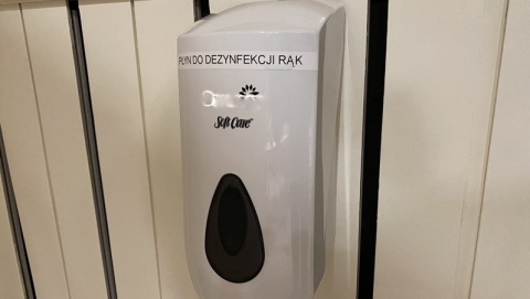 Szkoły mogą zgłaszać się do Ministerstwa Zdrowia po środki do dezynfekcji i dozowniki