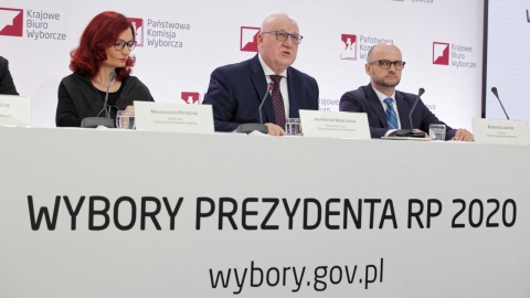 PKW na podstawie danych z 99,78 proc. obwodów: Andrzej Duda  43, 67 proc., Rafał Trzaskowski  30,34 proc.