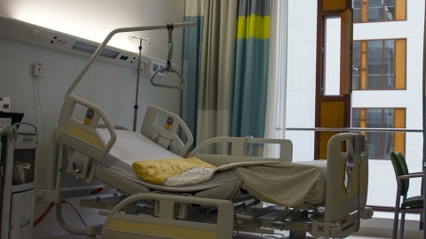 Koronawirus w szpitalu w Chełmży. Zakażeni pacjenci i personel, oddział zamknięty