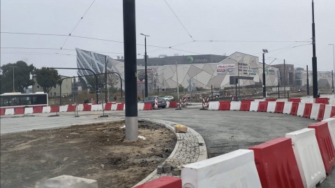 Rondo Kujawskie w Bydgoszczy otwarte. - Po prostu lepiej się jeździ - mówią kierowcy [sonda]