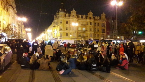 Kolejny protest w Bydgoszczy: - Jest nas mniej, ale robimy to dla milionów [galeria, wideo]