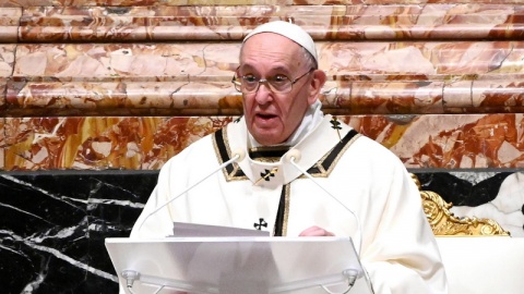 Papież Franciszek: Bóg nas przecenia i kocha nad życie. Nie potrafi nas nie kochać