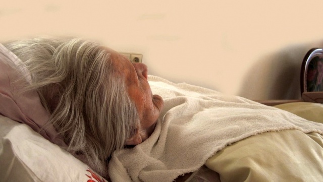 Tego tematu lepiej nie odsuwać w czasie: dramatycznie brakuje opiekunów seniorów