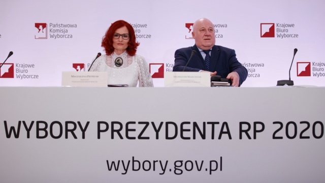 Wybory prezydenckie: głosowanie w reżimie sanitarnym ważny głos - jeden znak X [wideo]