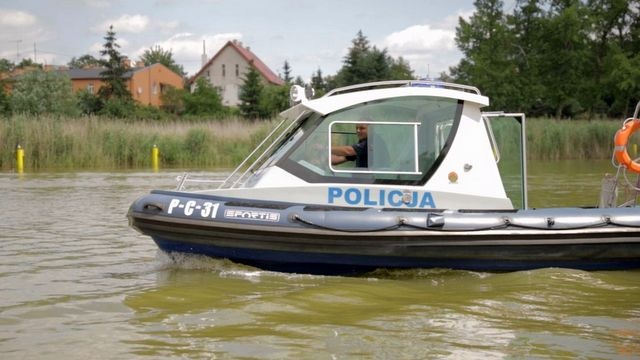 Dla tych, których kręcą wodne rozrywki, policja nakręciła ten filmik [wideo, foto]