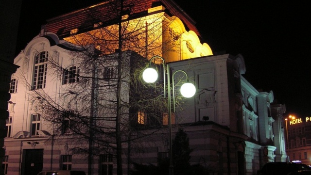 Na teatralnym parkingu słychać śpiew. W sobotę Matyldy Podfilipskiej