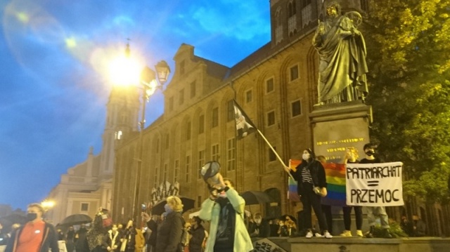 Toruńscy studenci wsparli protest kobiet. Dołączyli do strajku