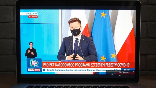 Nabór placówek medycznych do programu szczepień bez podstawy prawnej