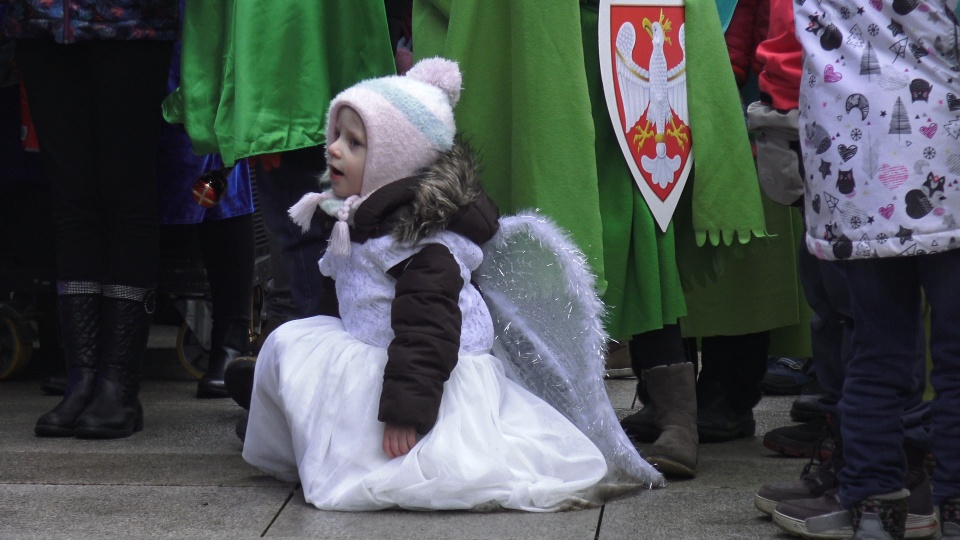 Orszak Trzech Króli na ulicach Bydgoszczy. (jw)