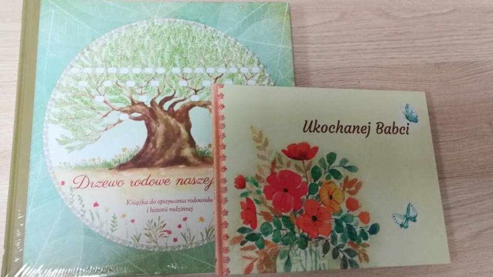 Albumy „Drzewo rodowe naszej rodziny" i „Ukochanej Babci"/fot. mg