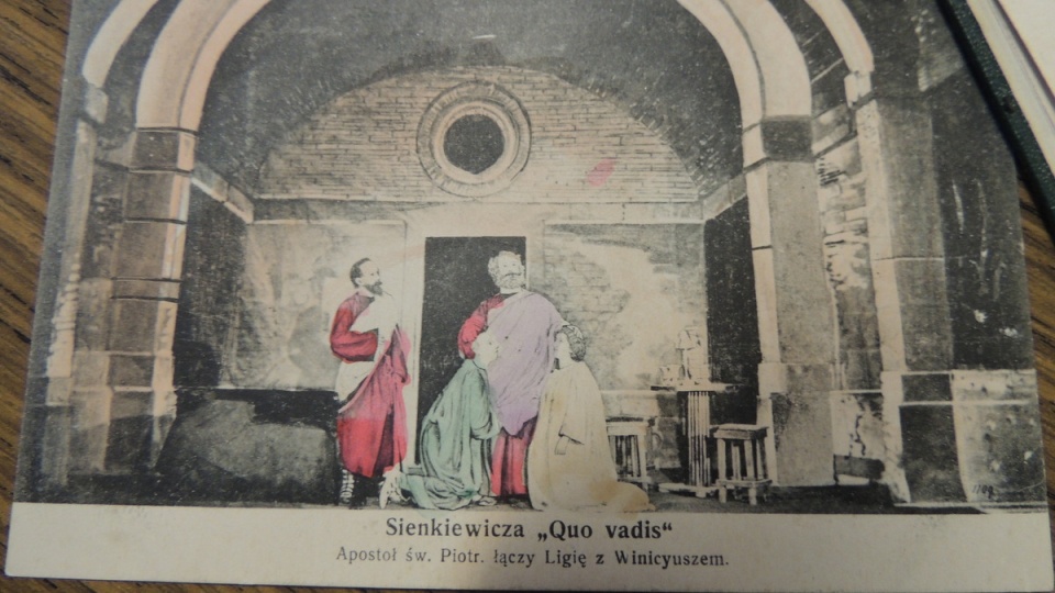 Ekspozycja pt. „Sto lat u siebie. Zabytki piśmiennictwa polskiego w zbiorach bydgoskiej książnicy” w WiMBP w Bydgoszczy/fot. Tatiana Adonis