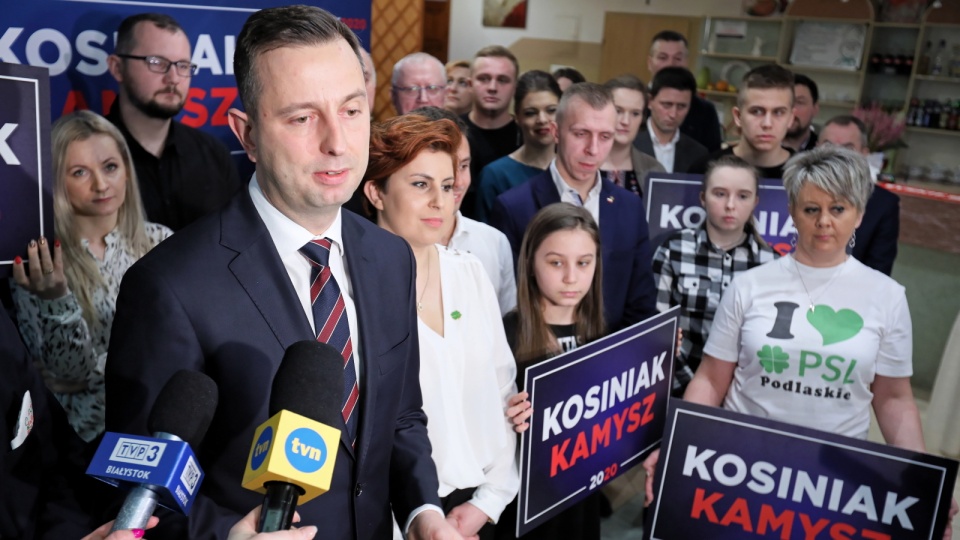 Prezes Polskiego Stronnictwa Ludowego Władysław Kosiniak-Kamysz podczas konferencji prasowej w Brzóskach-Gromkach. Fot. PAP/Artur Reszko