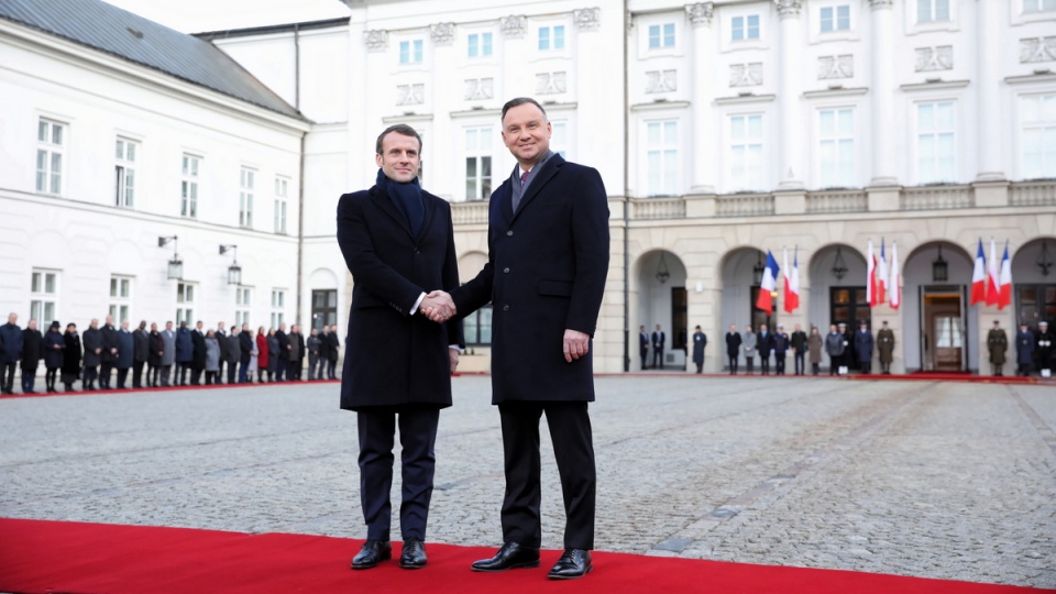 Prezydent Polski Andrzej Duda podczas ceremonii powitania w Polsce prezydenta Francji, Emanuela Macrona /fot. PAP/ Leszek Szymański