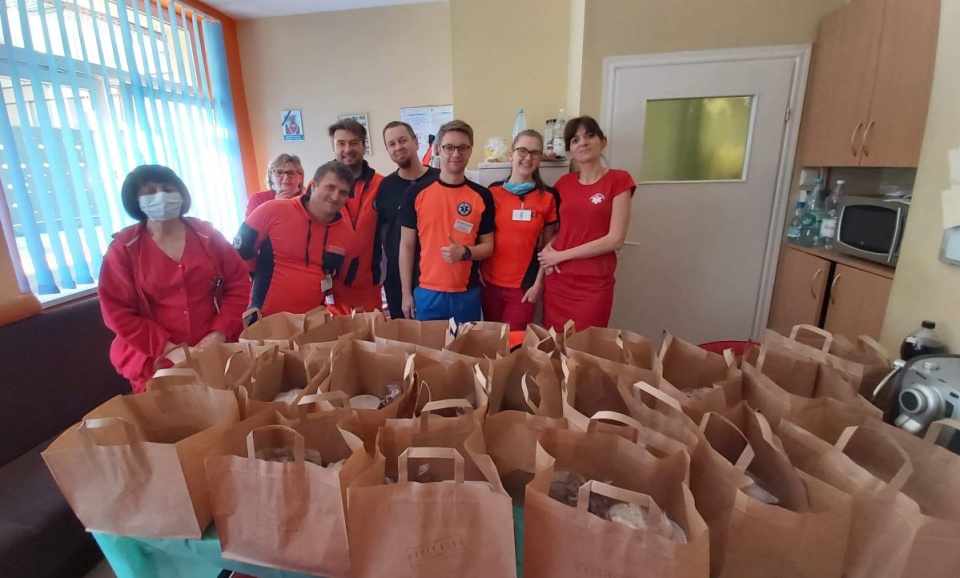 Zaprzyjaźniona restauracja przygotowała śniadanie wielkanocne dla personelu oddziału ratunkowego i innych oddziałów/fot. Katarzyna Prętkowska