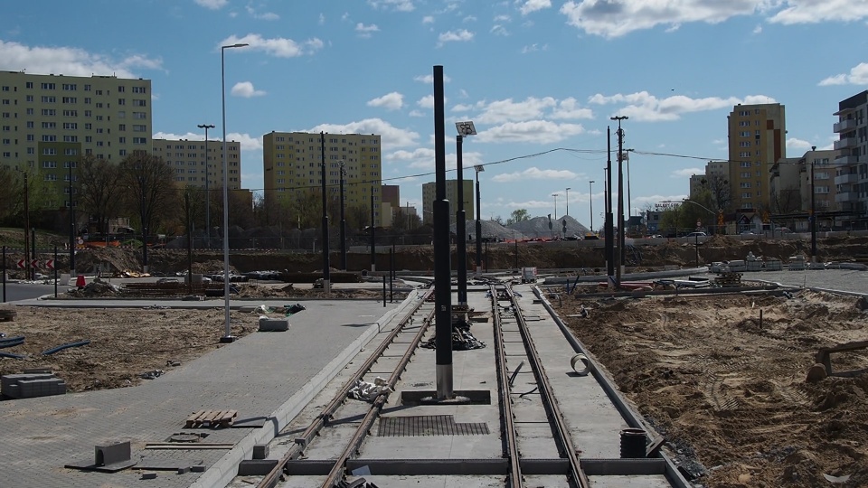 Prace nad linią tramwajową na ul. Kujawskiej są na półmetku (jw)