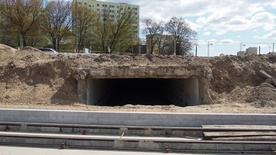 Prace nad linią tramwajową na ul. Kujawskiej są na półmetku (jw)