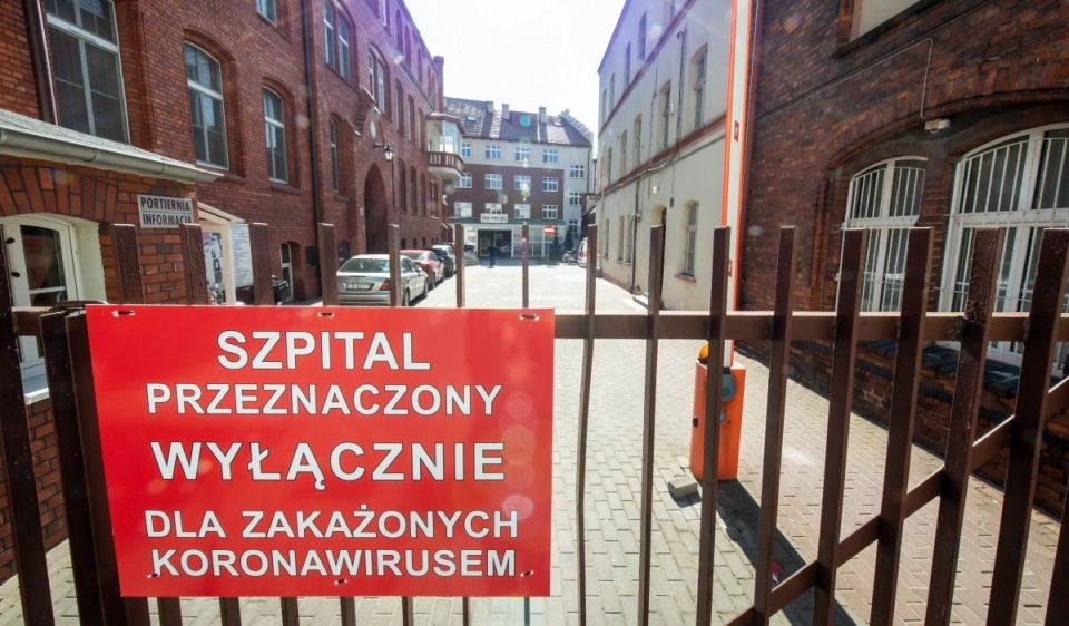 Sztab wojewody stale monitoruje sytuację epidemiologiczną regionu. Na zdj. Wojewódzki Szpital Obserwacyjno- Zakaźny w Bydgoszczy./fot. PAP/Tytus Żmiejewski