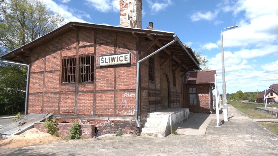 W czerwcu wreszcie do Śliwic dojedziemy pociągiem. Komunikację zatrzymała pandemia. Fot. Janusz Wiertel