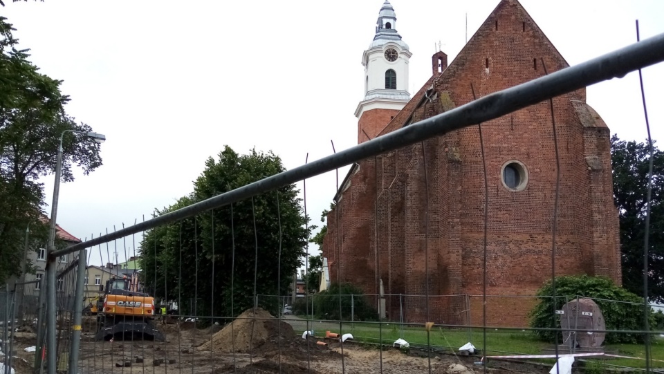 Cmentarz wieki temu funkcjonował przy kościele farnym.Fot. Tomasz Gronet